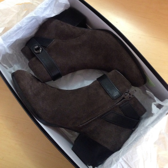 Coach Patricia brown suede leather bootie heels - Picture 4 of 7