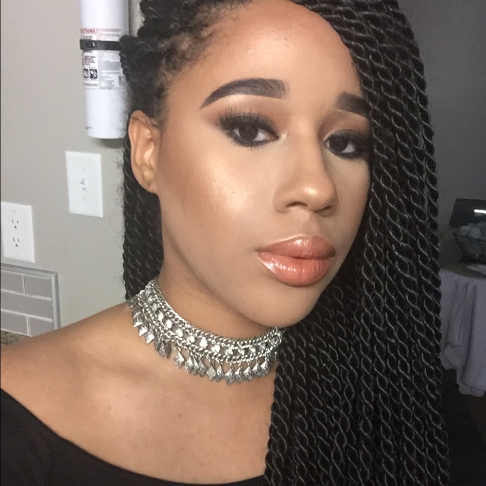 Meet your Posher, Arianna