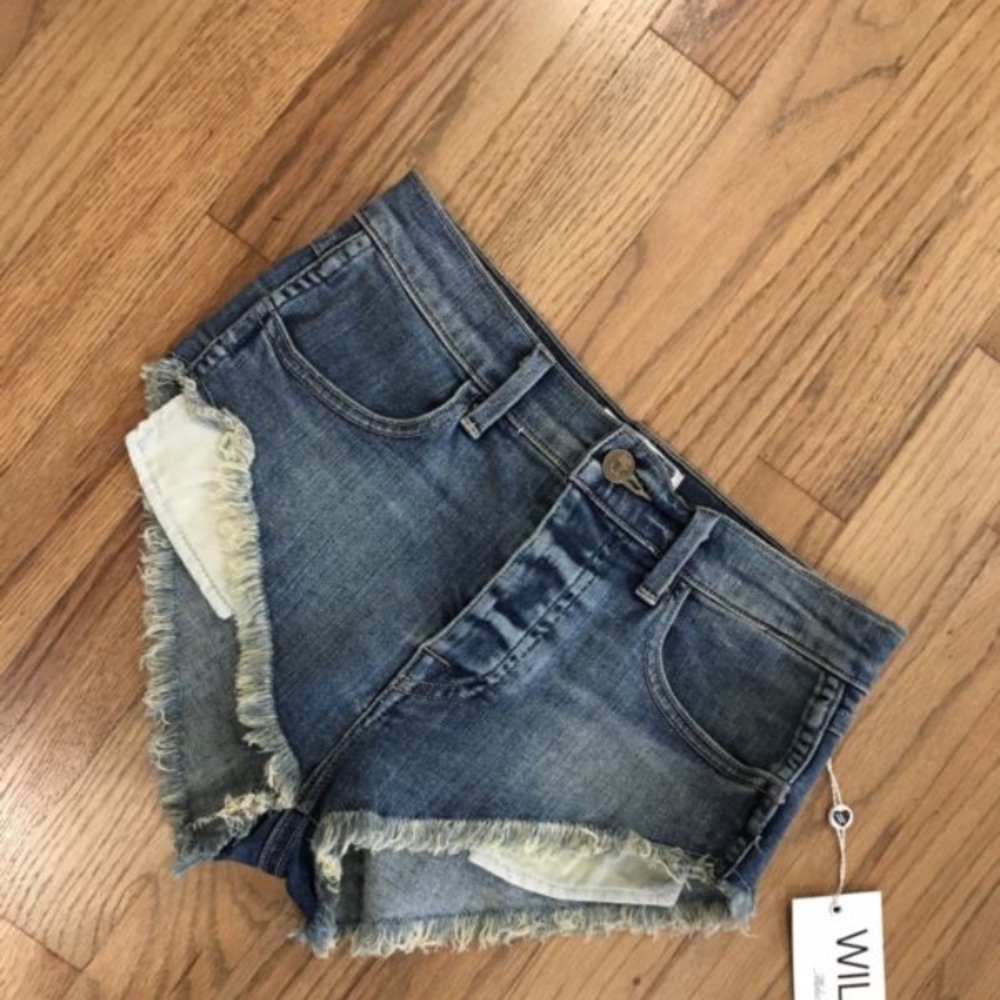 Wildfox cutoff shorts 26 - Picture 3 of 4