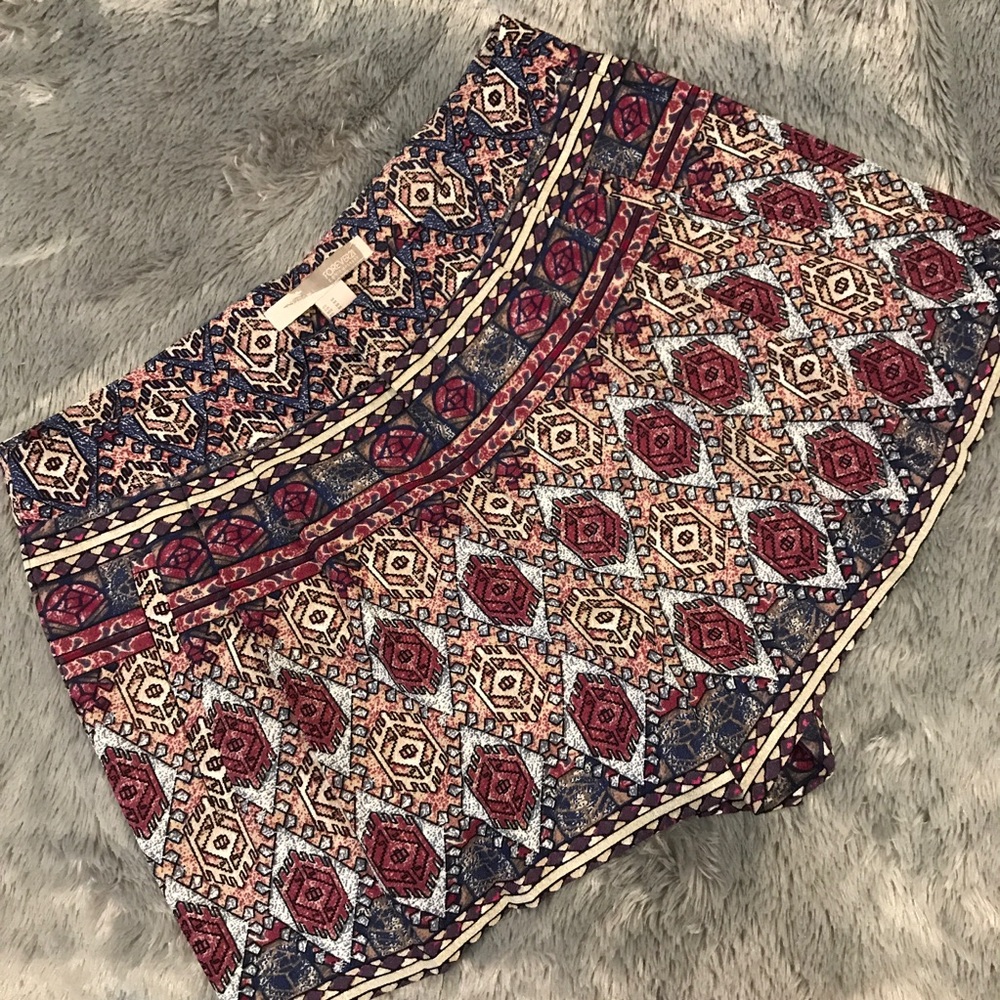 Contemporary Aztec Print Shorts Culotte