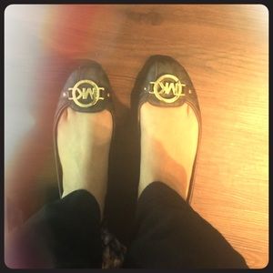 Micheal Kors flats