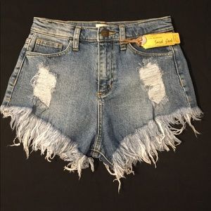 ⚜️🔥High Rise Booty Shorts. Top Quality (S,M,L)