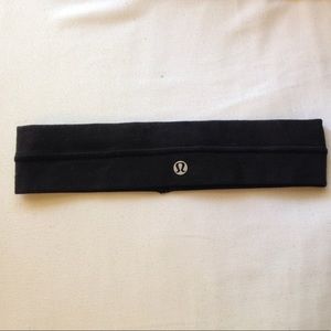 Lululemon black headband