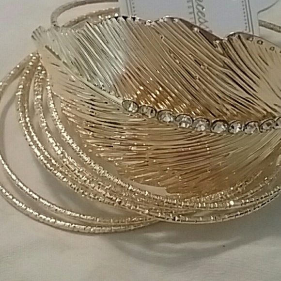 NWT Silver or Gold Bangle Set - Picture 4 of 4