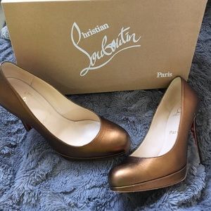 Louboutin 120 Nappa Bronze
