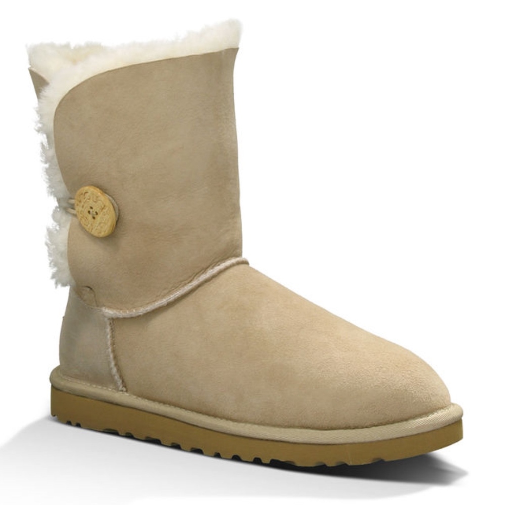 🆕UGG AUSTRALIA  BAILEY BUTTON SHORT BOOTS - Picture 3 of 8