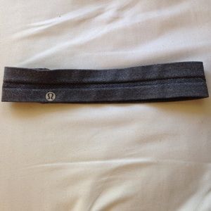 Lululemon grey headband