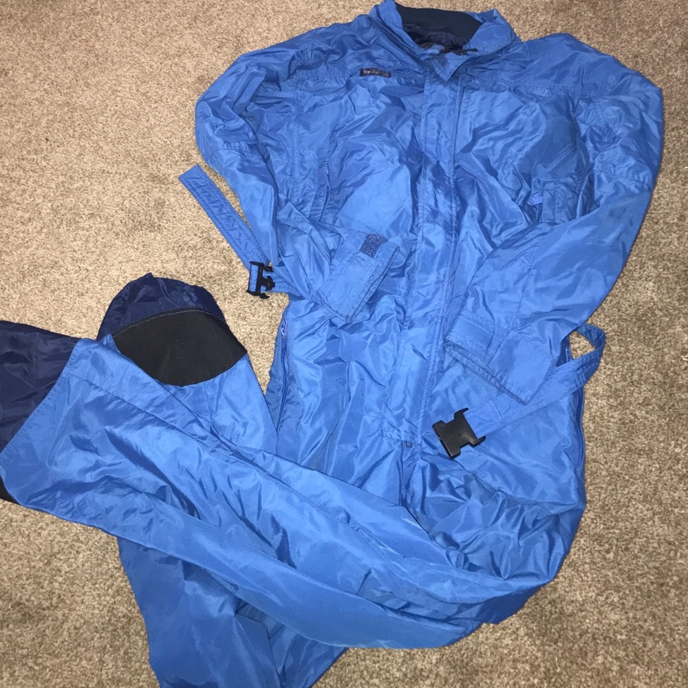 Size medium Columbia ski suit