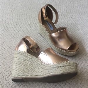 Steve Madden Rose Gold Jaylen Wedges