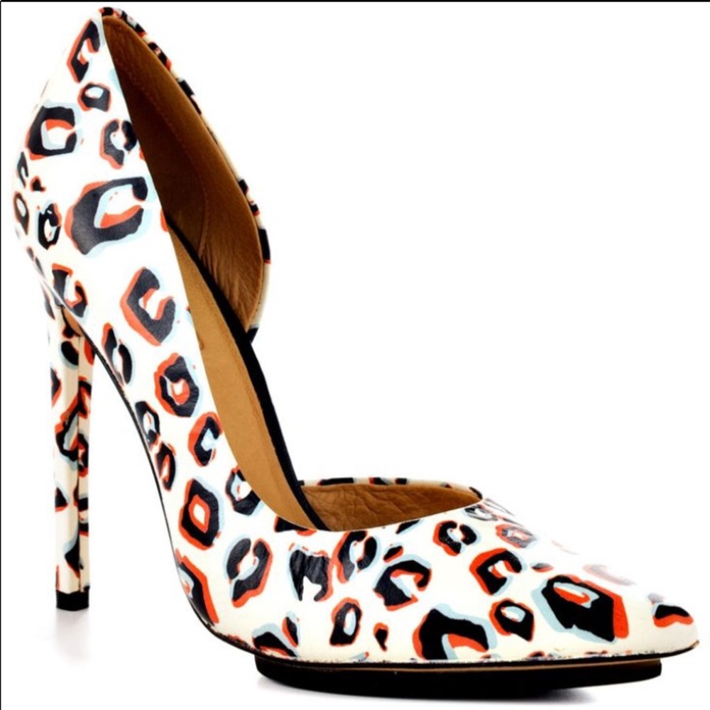 NWOT L.A.M.B.  “ Camryn II “ Snow Leopard Stiletto Heels / Pumps - Picture 9 of 9