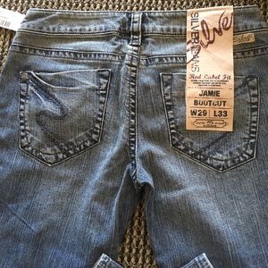 Silver Jeans size 29 inseam 33.  Bootcut NWT soft