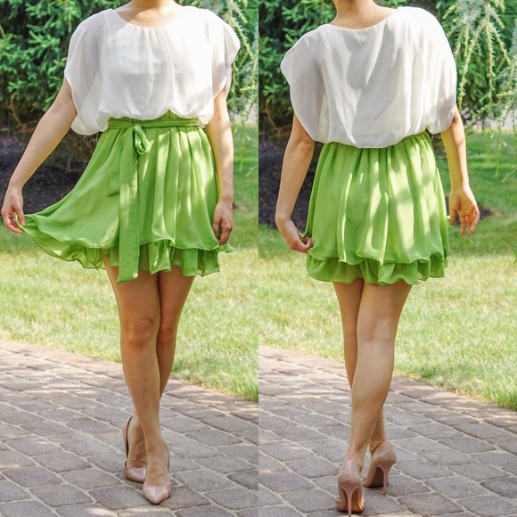Flowy Green and White Dress - Picture 1 of 2