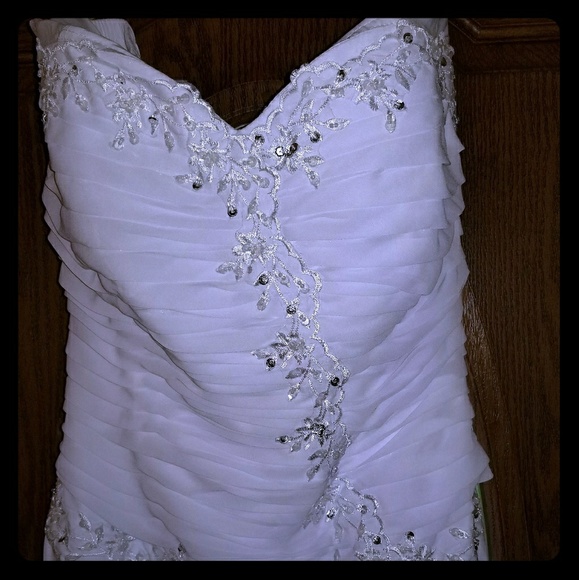 JJ Gown White Gown with Airplane Embroidery