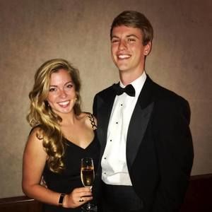 Meet your Posher, Elizabeth