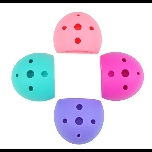 Makeup brush cleaner and holder in one. - Picture 5 of 7