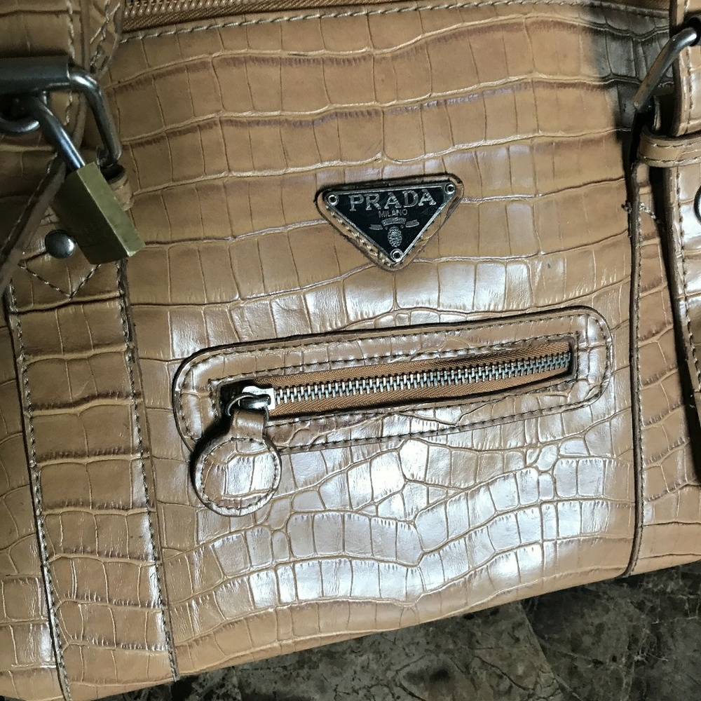 AUTHENTIC PRADA DUFFLE BAG !