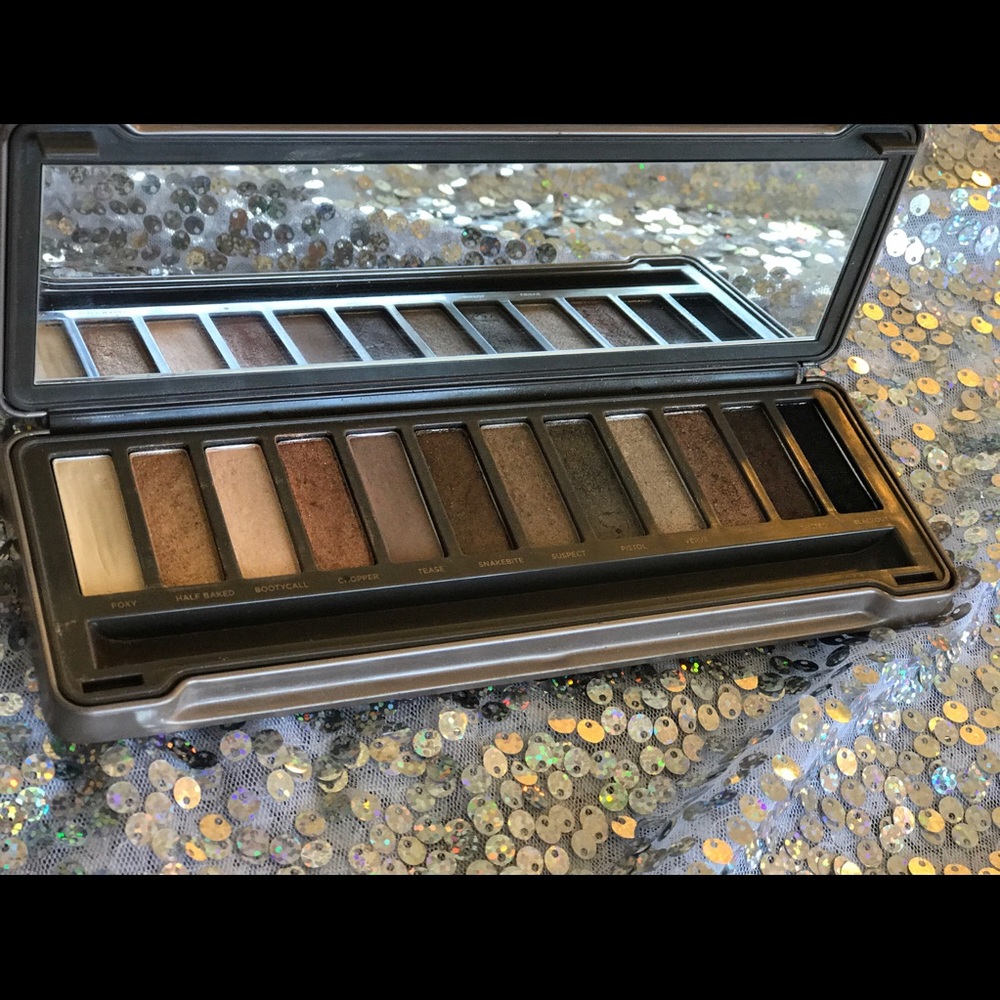 Urban decay naked 2