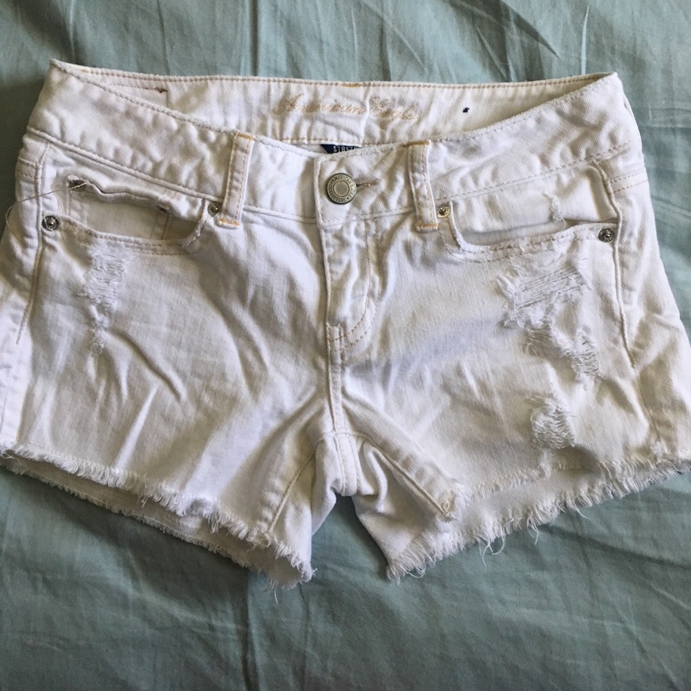 White American Eagle Shorts