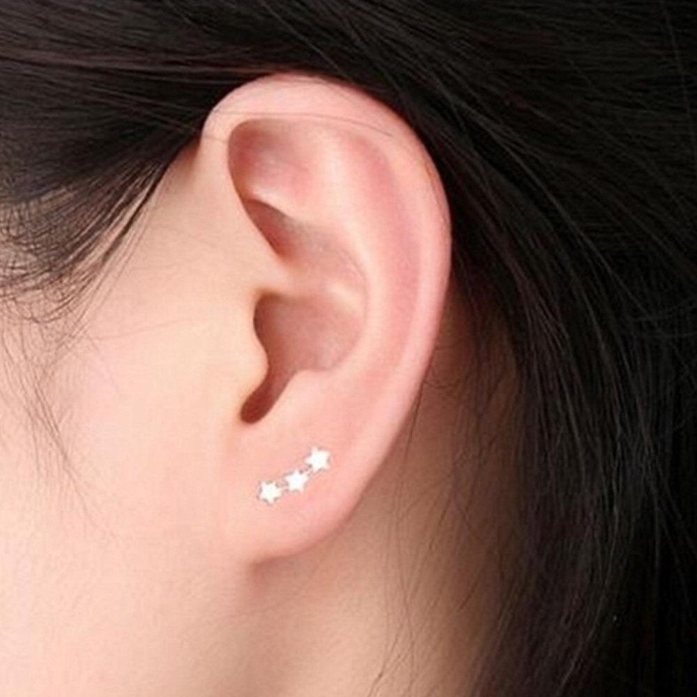 Delicate Minimalist silver stars earrings