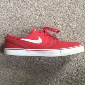 Nike Red Janoski