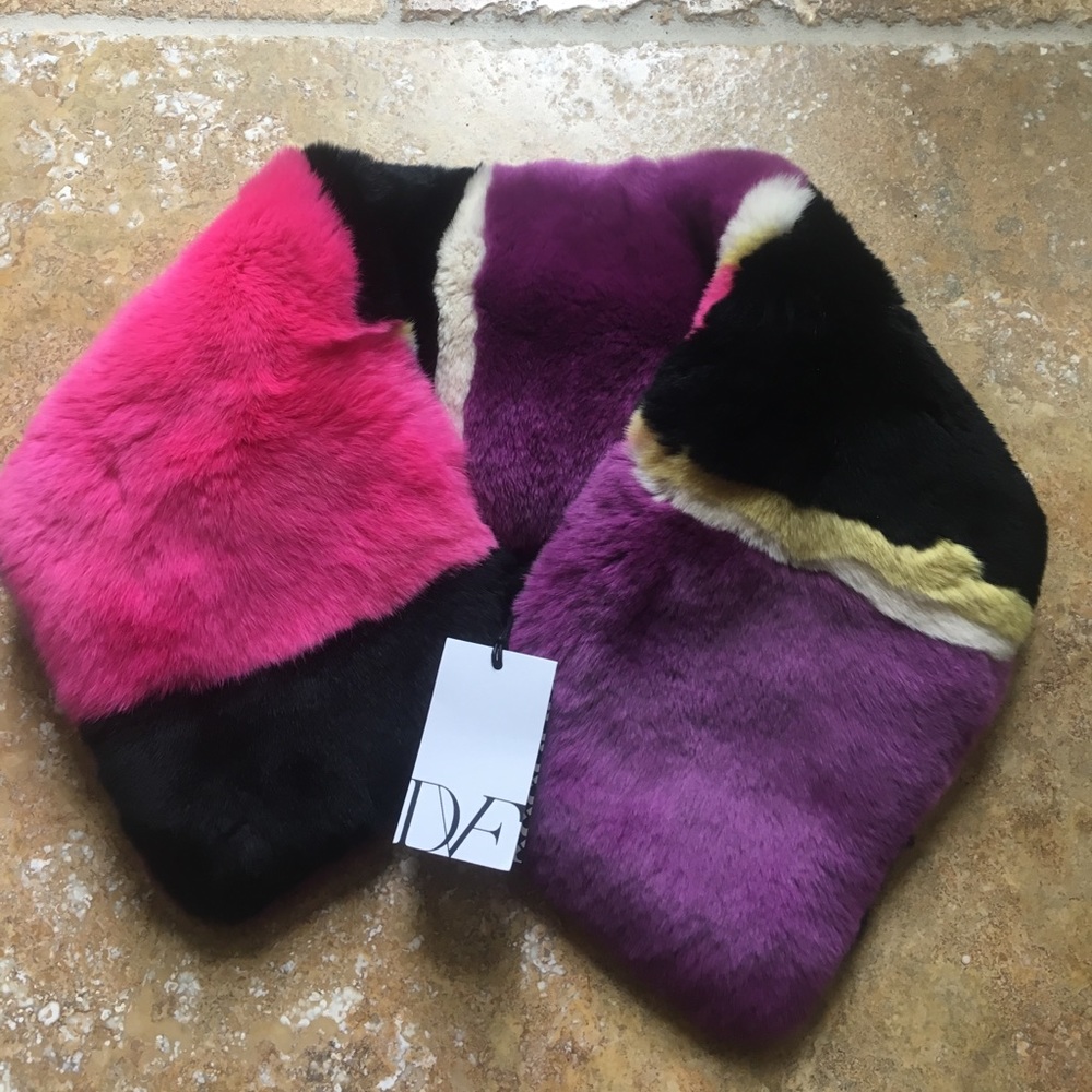 NWT DVF Rabbit Fur Collar