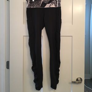 LULULEMON speed tight running leggings.