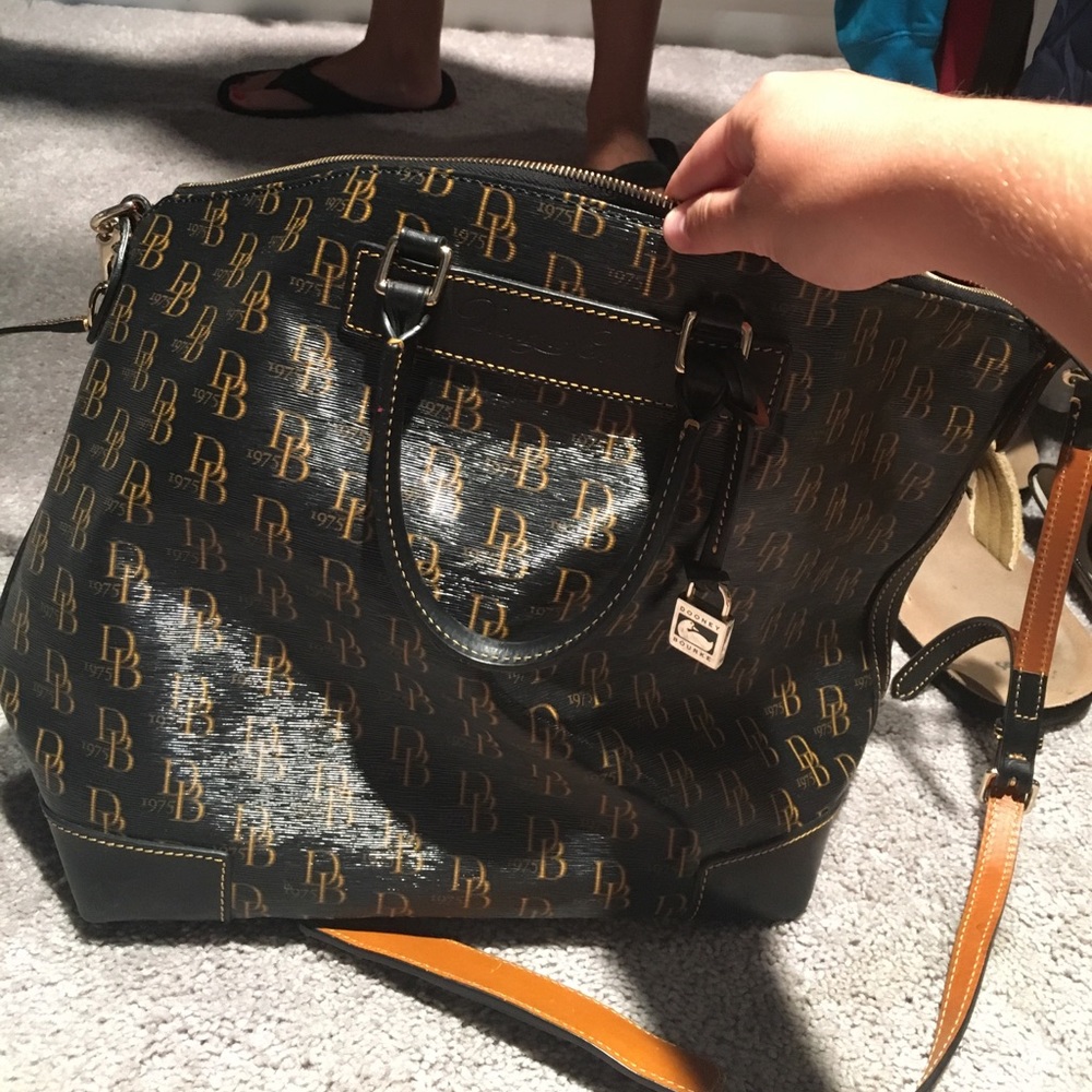 authentic dooney and Bourke purse