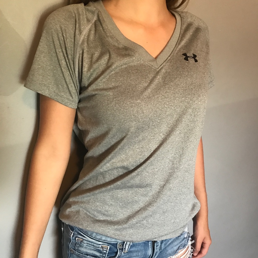 Under armour tee shirt