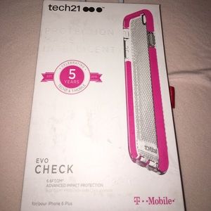 Tech 21 iPhone 6S case