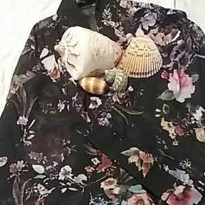 NWT Gorgeous Flowered Kimono