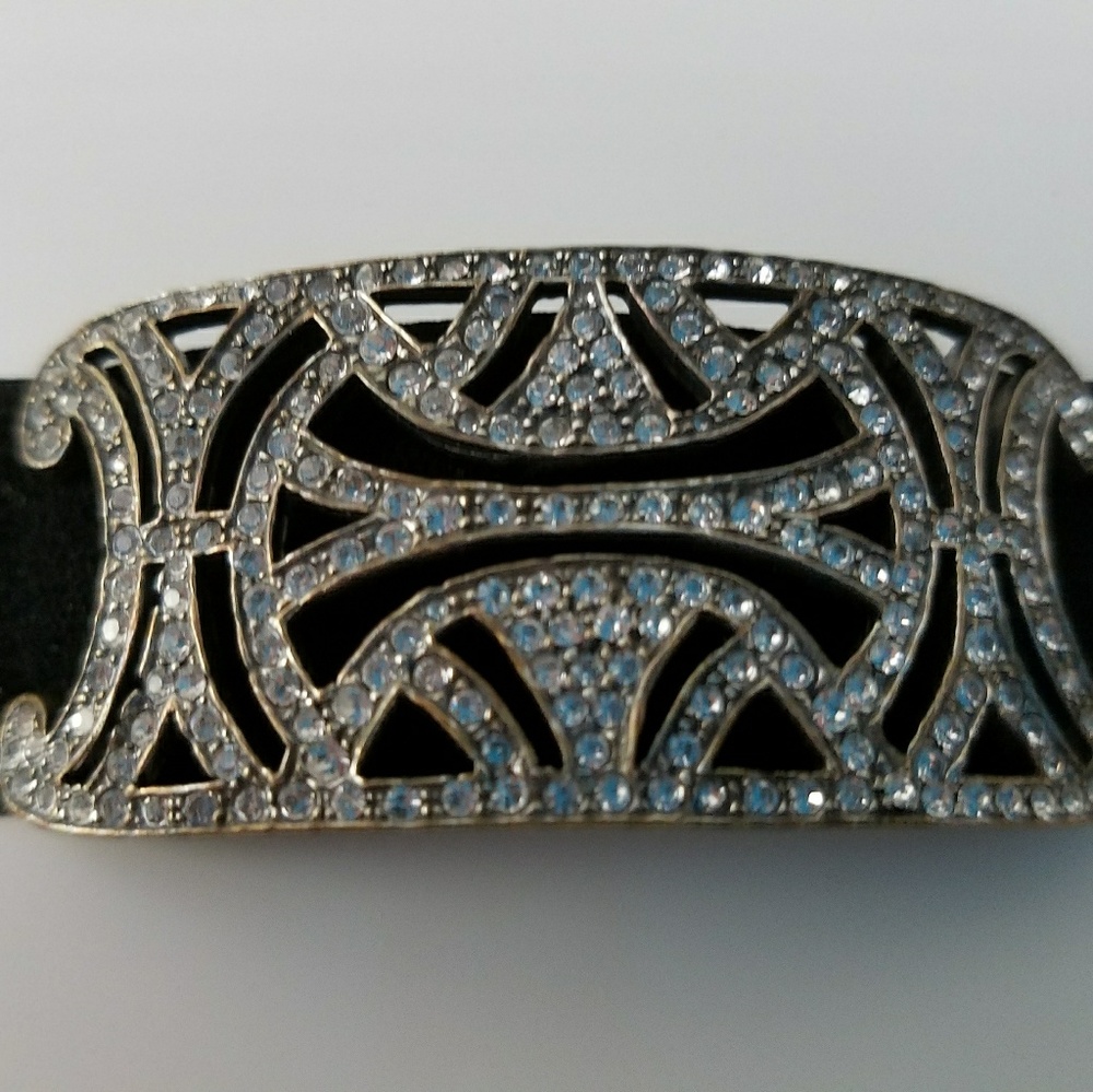 Velvet Choker with Crystal Pendant