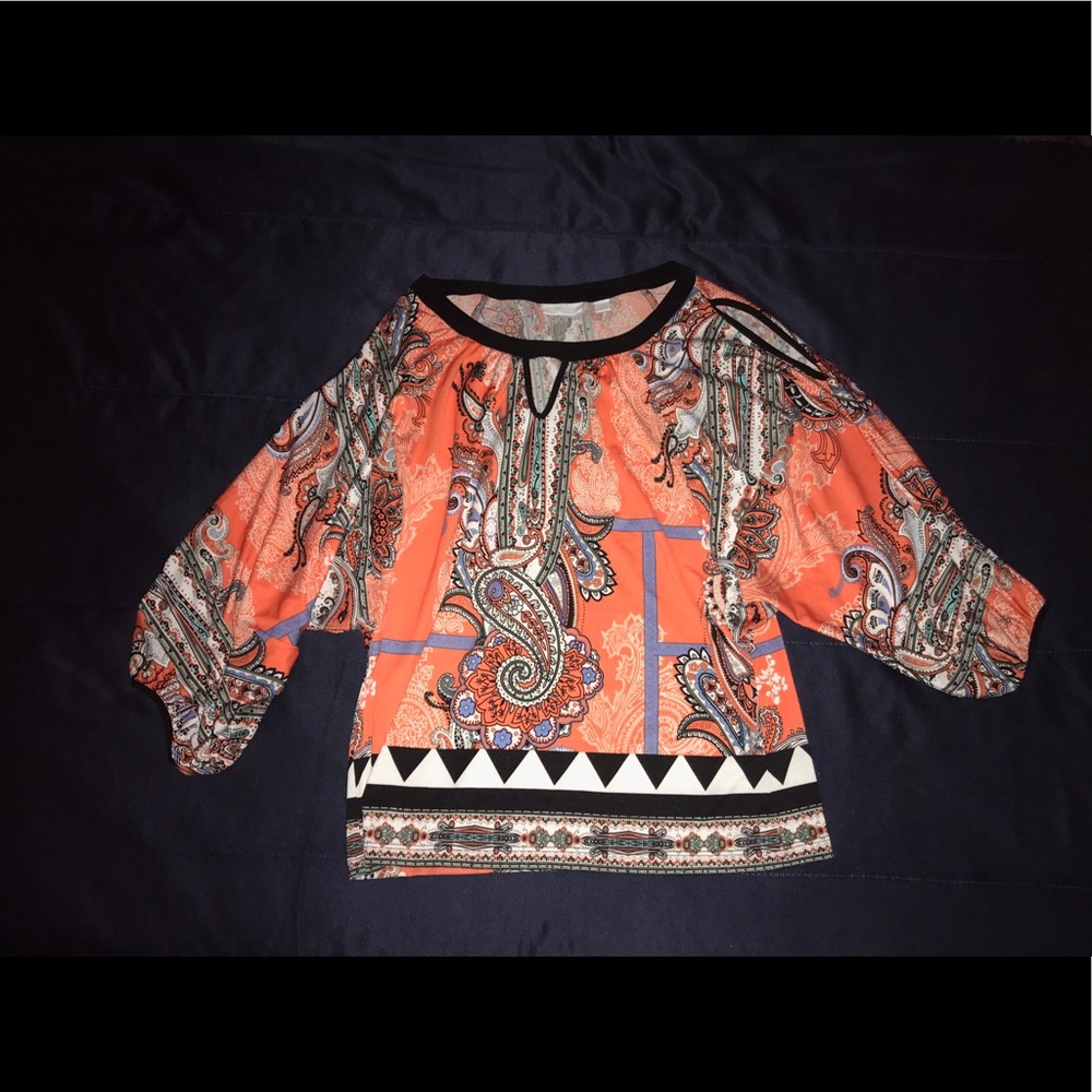 NY&Company paisley shirt with cut out keyhole.