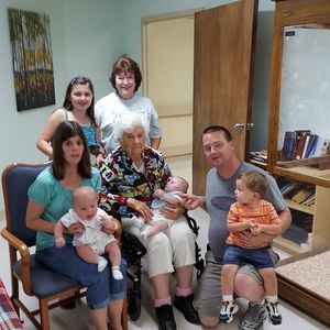 Meet your Posher, Della