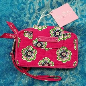 Vera Bradley pink zip around wristlet  NWT