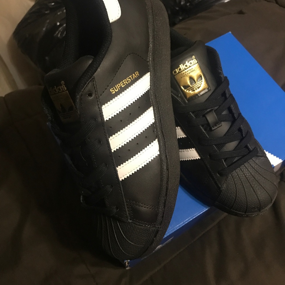 Adidas - Picture 3 of 3