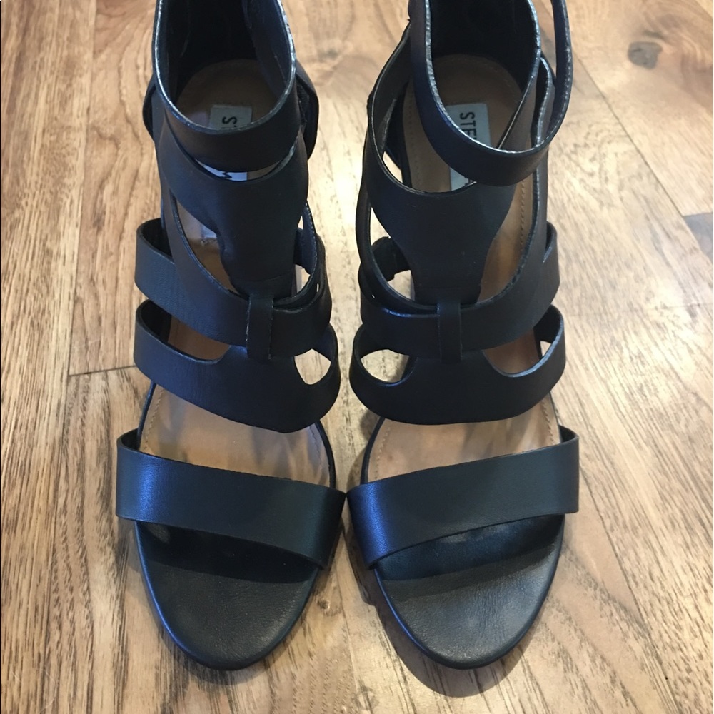 Never worn Black Steve Madden Heeled Sandals