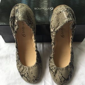 Grey/Snake Nine West Boutique 9 Augustina size 6.5