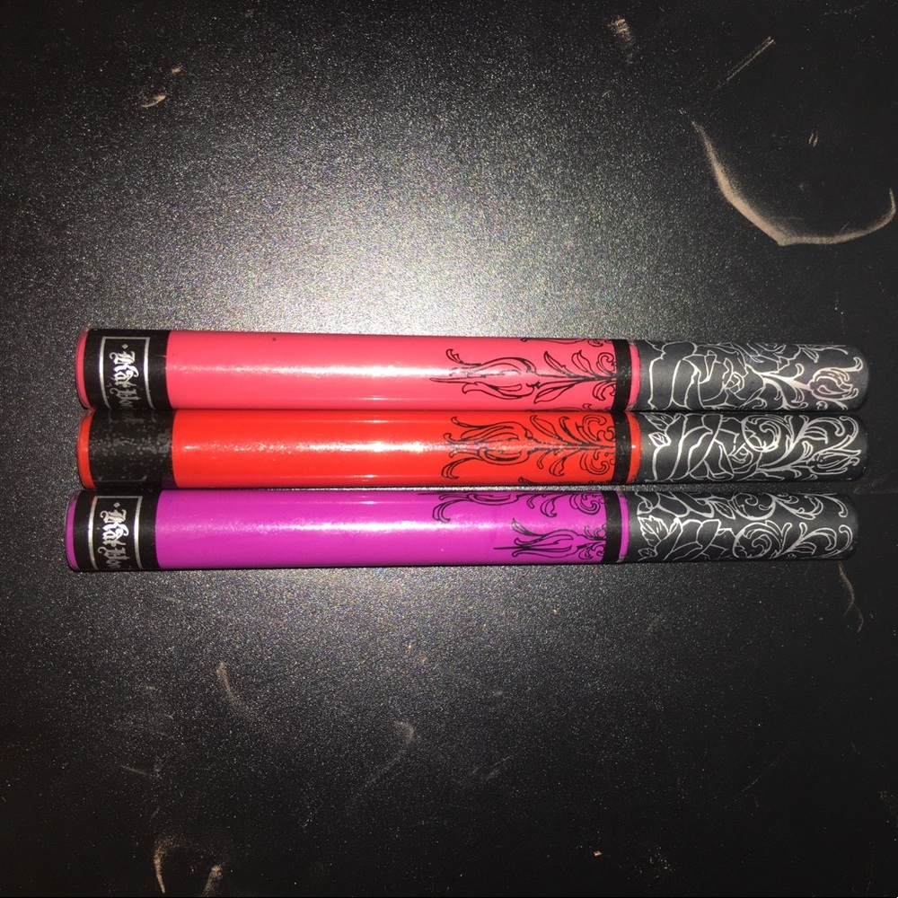 3 Kat Vin D matte lipsticks