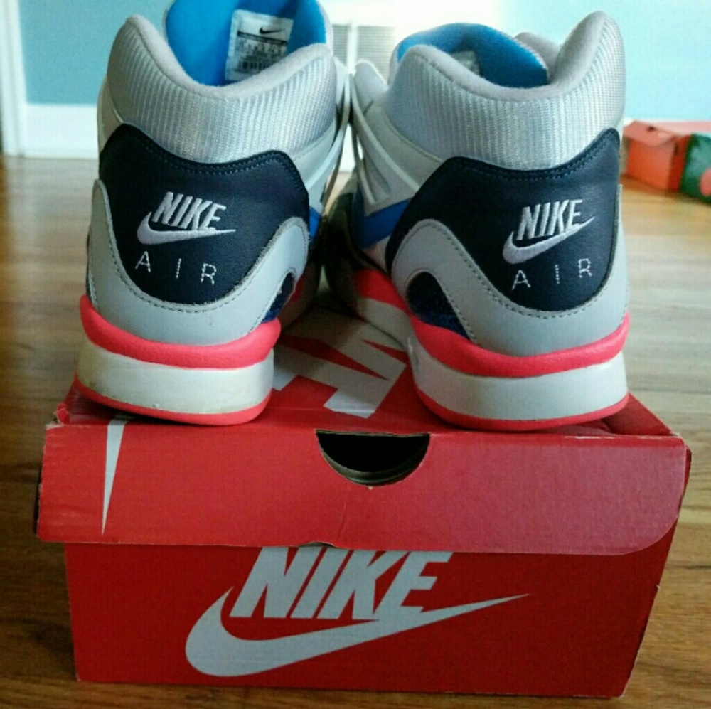 Nike Air