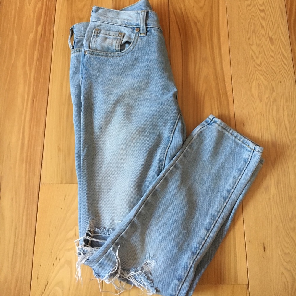 Bullhead Skinny Boyfriend Jeans
