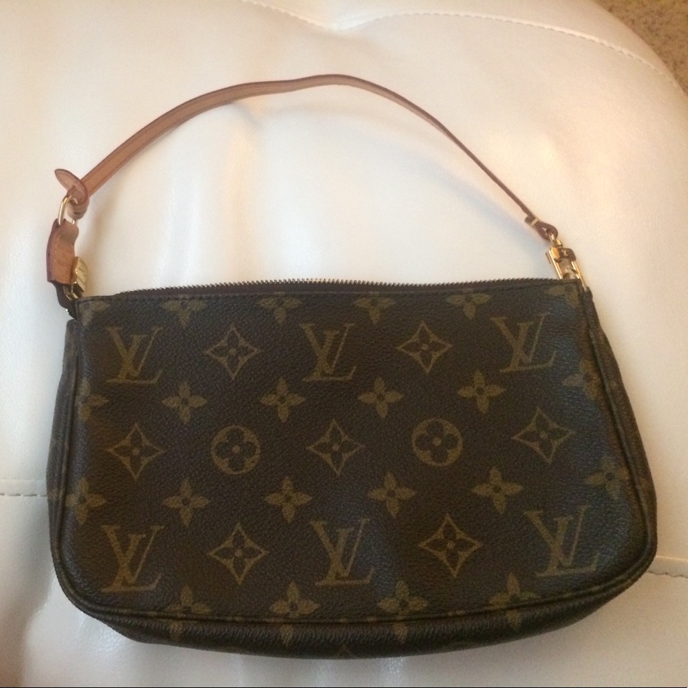 Louis Vuitton purse