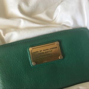 Marc jacobs wallet
