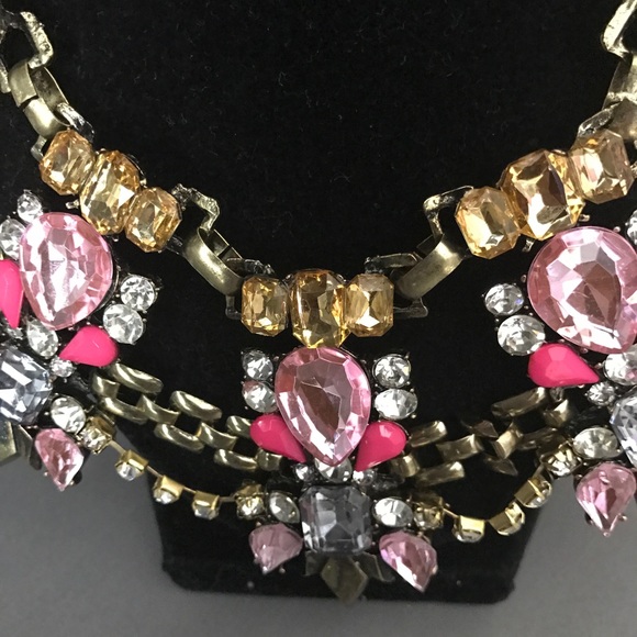 ❌SOLD❌🚨Last One!!🚨🎚Statement Necklace🎚 - Picture 4 of 4