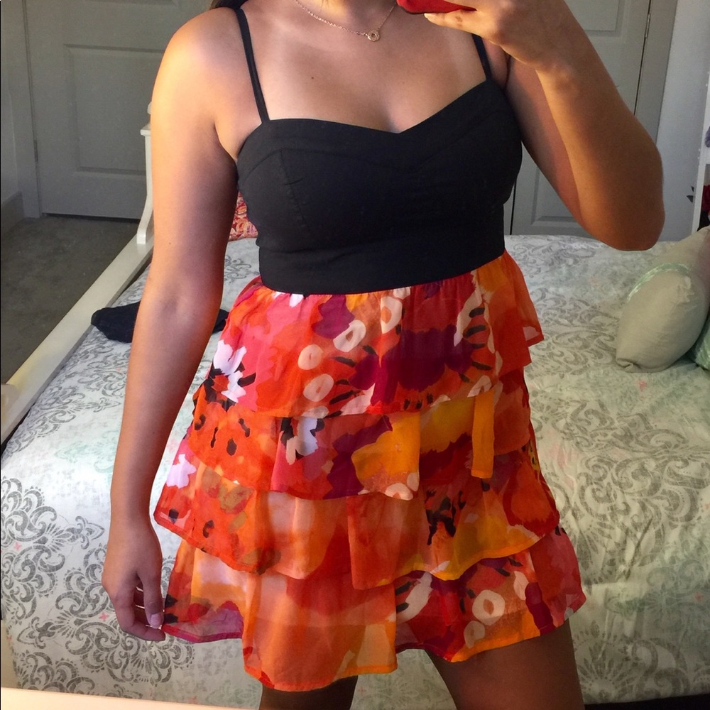 2B Bebe Ruffled Tropical Dress