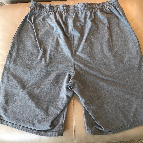 ✅SOLD✅RVCA Lounge Type Shorts - Picture 2 of 4