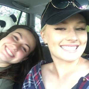 Meet your Posher, Megan