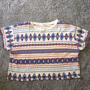 Aztec pattern cropped boxy tee size large