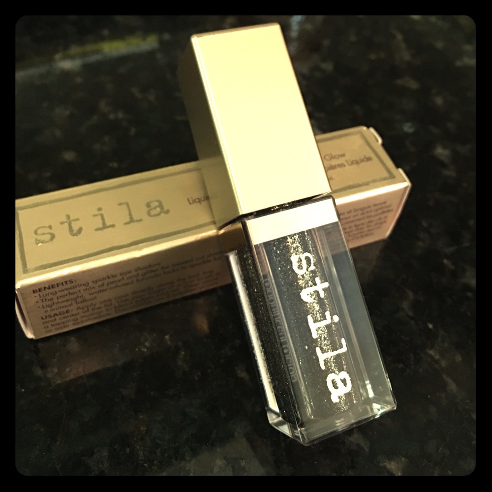 Stila glitter & Glow Molten Midnight