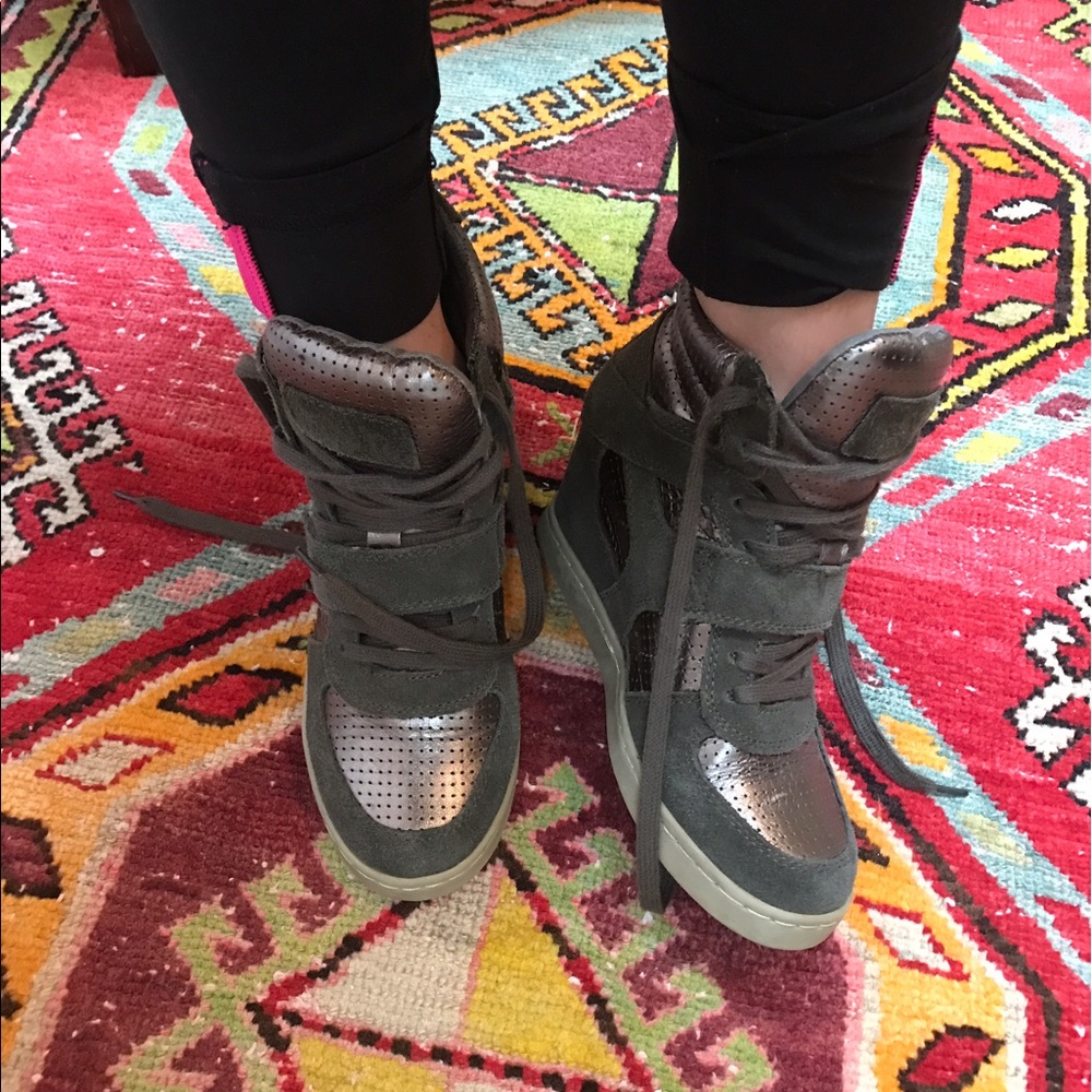 Ash wedge / leather boot