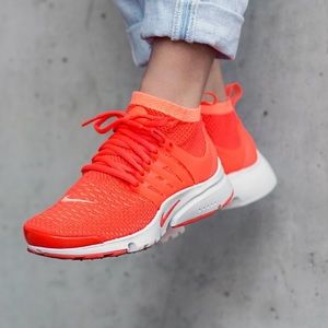 Nike Presto Flyknit Ultra WOMENS
